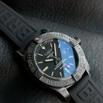 Premium Replica Uhr Breitling Avenger V17310101B1W1 Schwarz mit Textil-Kautschukband 44 mm