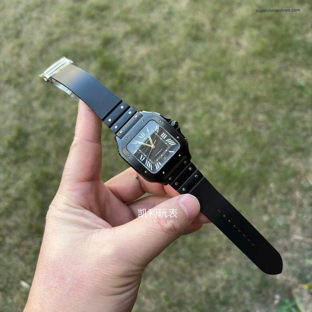 1:1 Super Clone Uhr Cartier Santos WSSA0039 Blackout-Look 39,8 mm