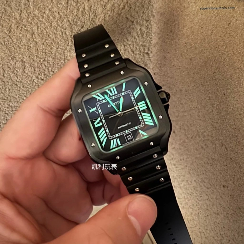 1:1 Super Clone Uhr Cartier Santos WSSA0039 Blackout-Look 39,8 mm