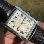 Super Clone Cartier Tank Solo WSTA0029 silbernes Gehäuse mit schwarzem Lederband 27×34 mm