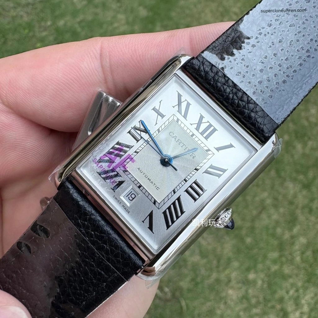 Premium Replica Uhr Cartier Tank Must WSTA0040 Lederarmband mit blauen Zeigern 41x31mm