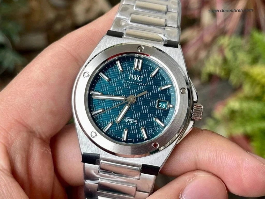 Premium Replica Uhr IWC Ingenieur IW328903 mit grünem Zifferblatt 40 mm