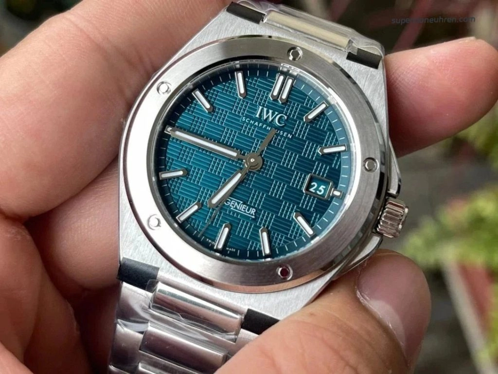 Premium Replica Uhr IWC Ingenieur IW328903 mit grünem Zifferblatt 40 mm