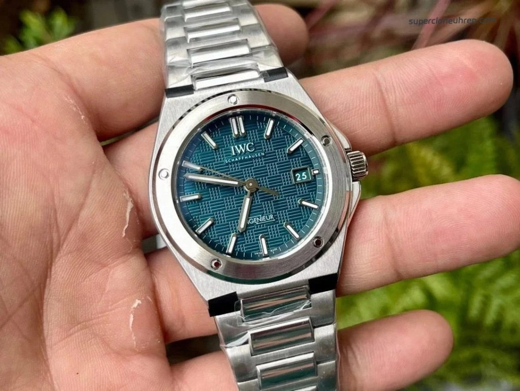 Premium Replica Uhr IWC Ingenieur IW328903 mit grünem Zifferblatt 40 mm