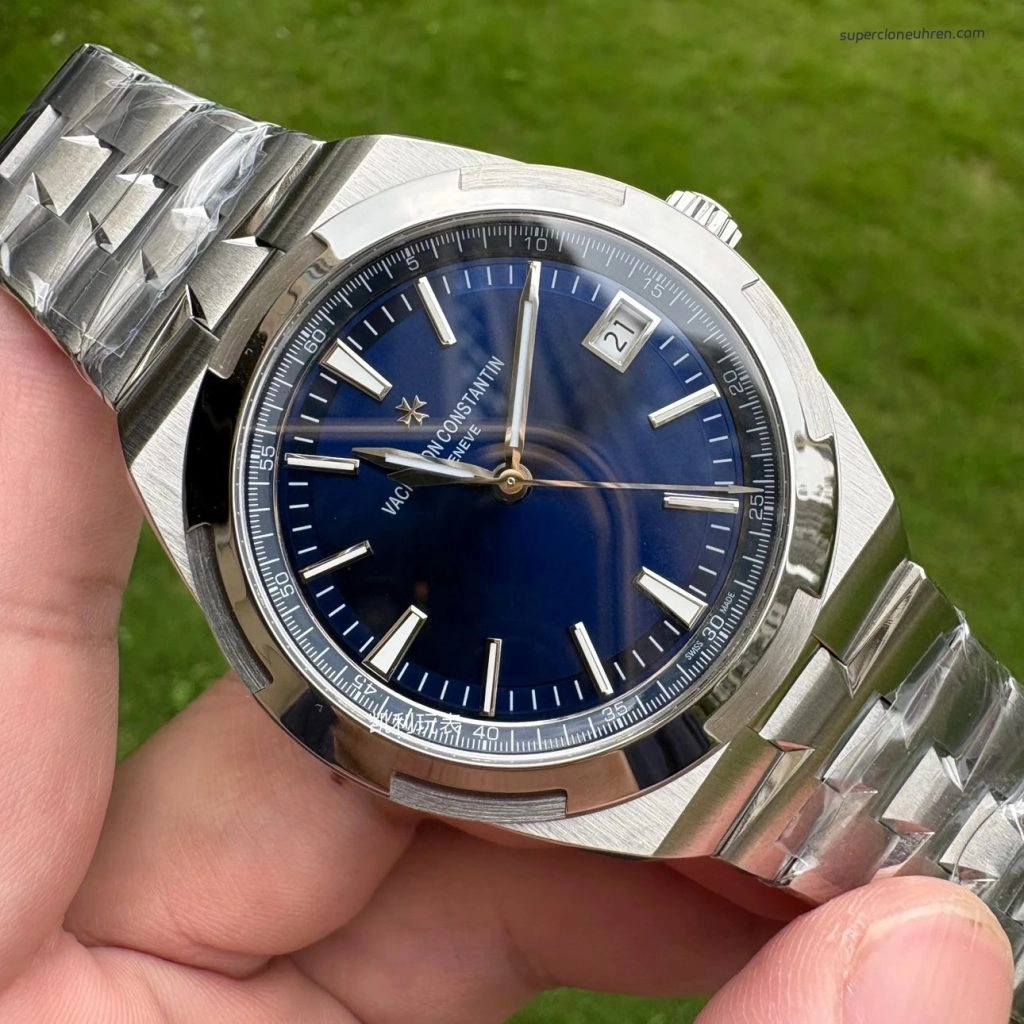 1:1 Super Clone Uhr Vacheron Constantin Overseas 4500V/110A-B128 blaues Zifferblatt Edelstahl 41 mm