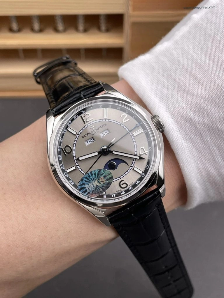 Premium Replica Uhr Vacheron Constantin Fiftysix 4000E/000A-B439 mit silbernem Zifferblatt 40mm