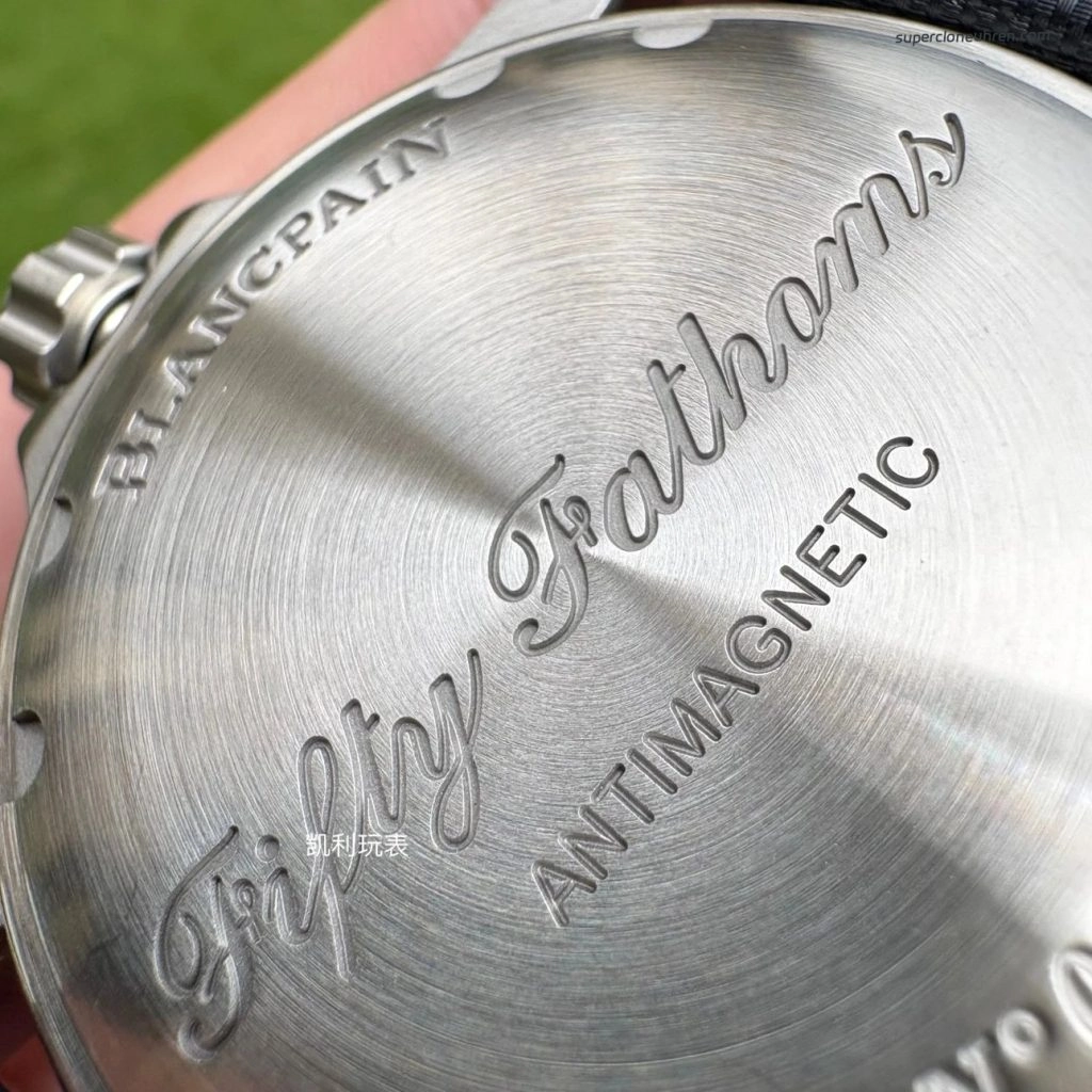 Premium Replica Uhr Blancpain Fifty Fathoms 5015D-1140-52B blaues Zifferblatt Edelstahl 45mm