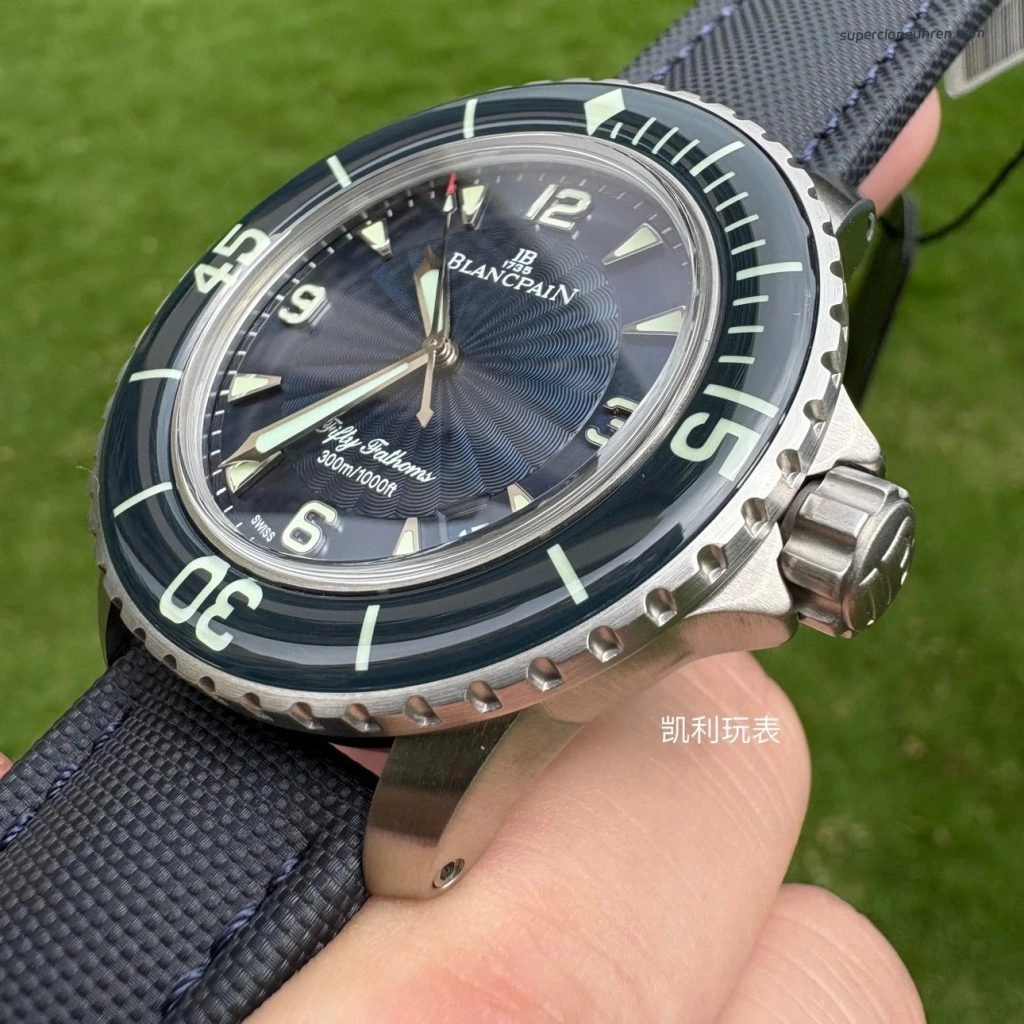 Premium Replica Uhr Blancpain Fifty Fathoms 5015D-1140-52B blaues Zifferblatt Edelstahl 45mm