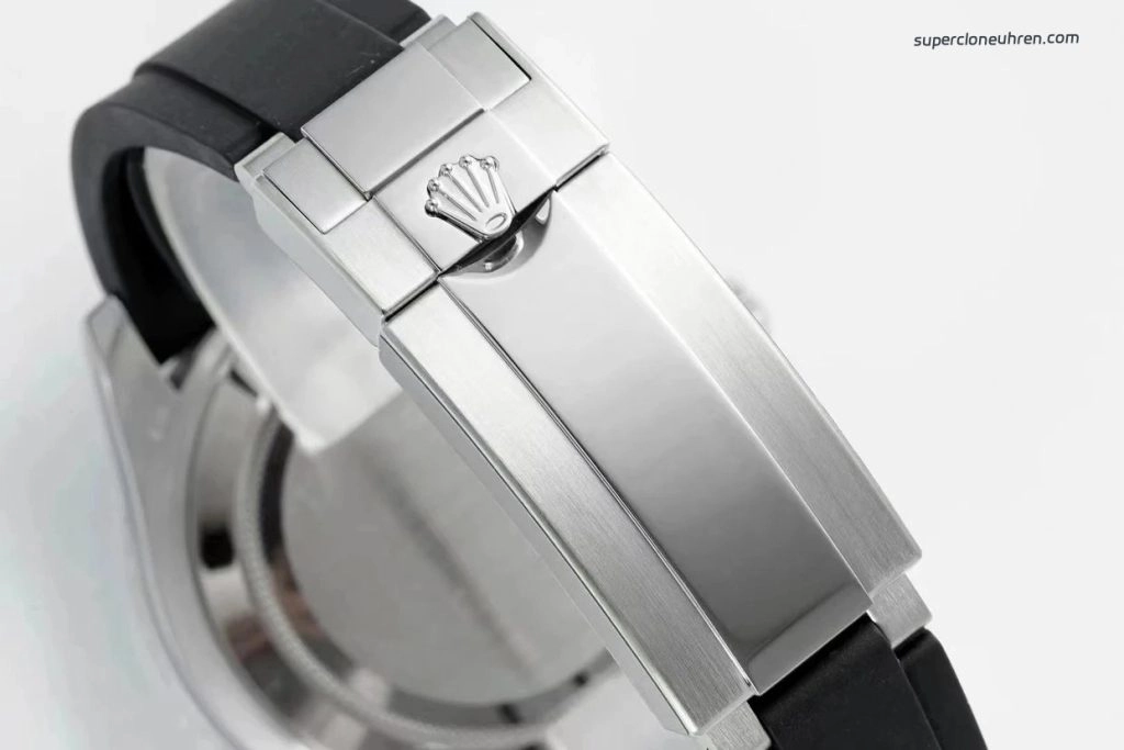 Premium Replica Uhr Rolex Yacht-Master M226679TBR mit Rainbow-Lünette und Diamantbesatz 42mm