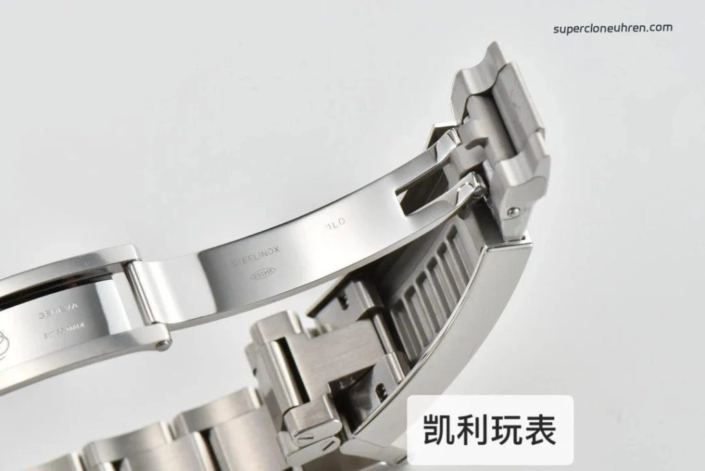 1:1 Super Clone Uhr Rolex Submariner 114060-0002 Schwarzes Zifferblatt ohne Datum 40mm