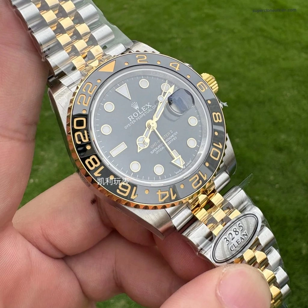 Premium Replica Uhr Rolex GMT-Master II 126713 Bicolor Oysterstahl 40mm