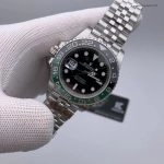 Super Clone Rolex GMT-Master II m126720vtnr-0002 mit grün-schwarzer Lünette und Jubilee-Band 40mm