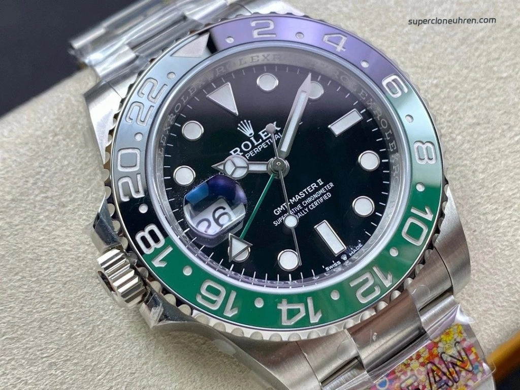 Super Clone Rolex GMT-Master II m126720vtnr-0002 mit grün-schwarzer Lünette und Jubilee-Band 40mm