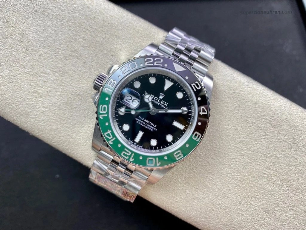 Super Clone Rolex GMT-Master II m126720vtnr-0002 mit grün-schwarzer Lünette und Jubilee-Band 40mm