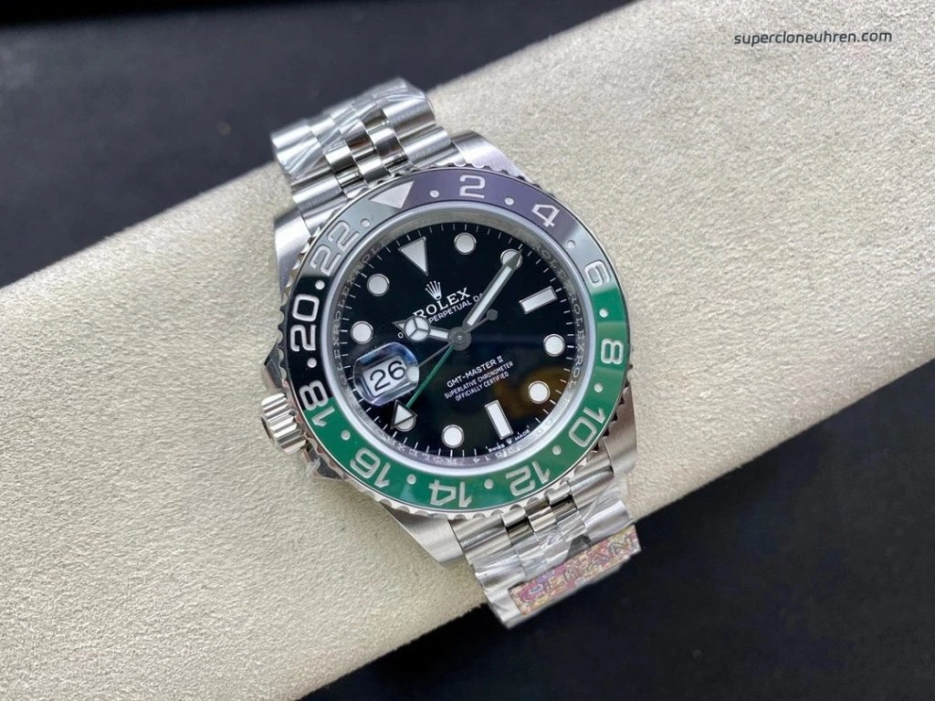 Super Clone Rolex GMT-Master II m126720vtnr-0002 mit grün-schwarzer Lünette und Jubilee-Band 40mm