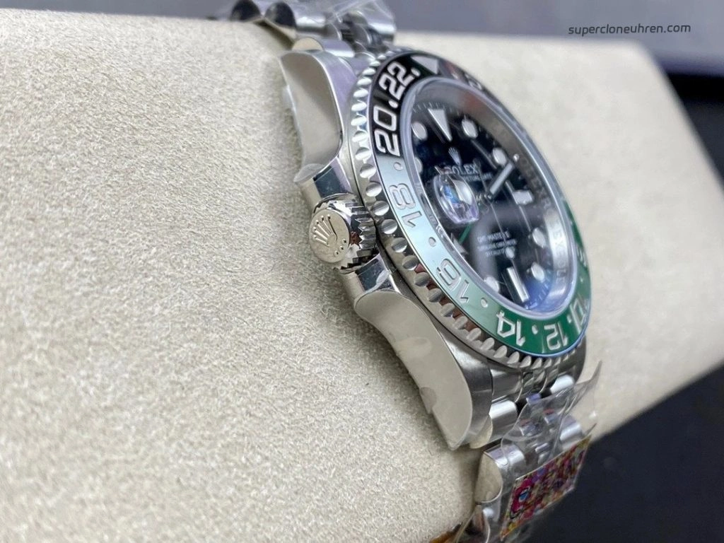 Super Clone Rolex GMT-Master II m126720vtnr-0002 mit grün-schwarzer Lünette und Jubilee-Band 40mm