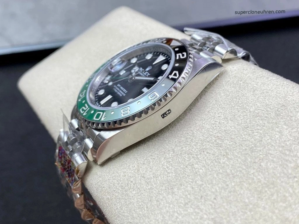 Super Clone Rolex GMT-Master II m126720vtnr-0002 mit grün-schwarzer Lünette und Jubilee-Band 40mm