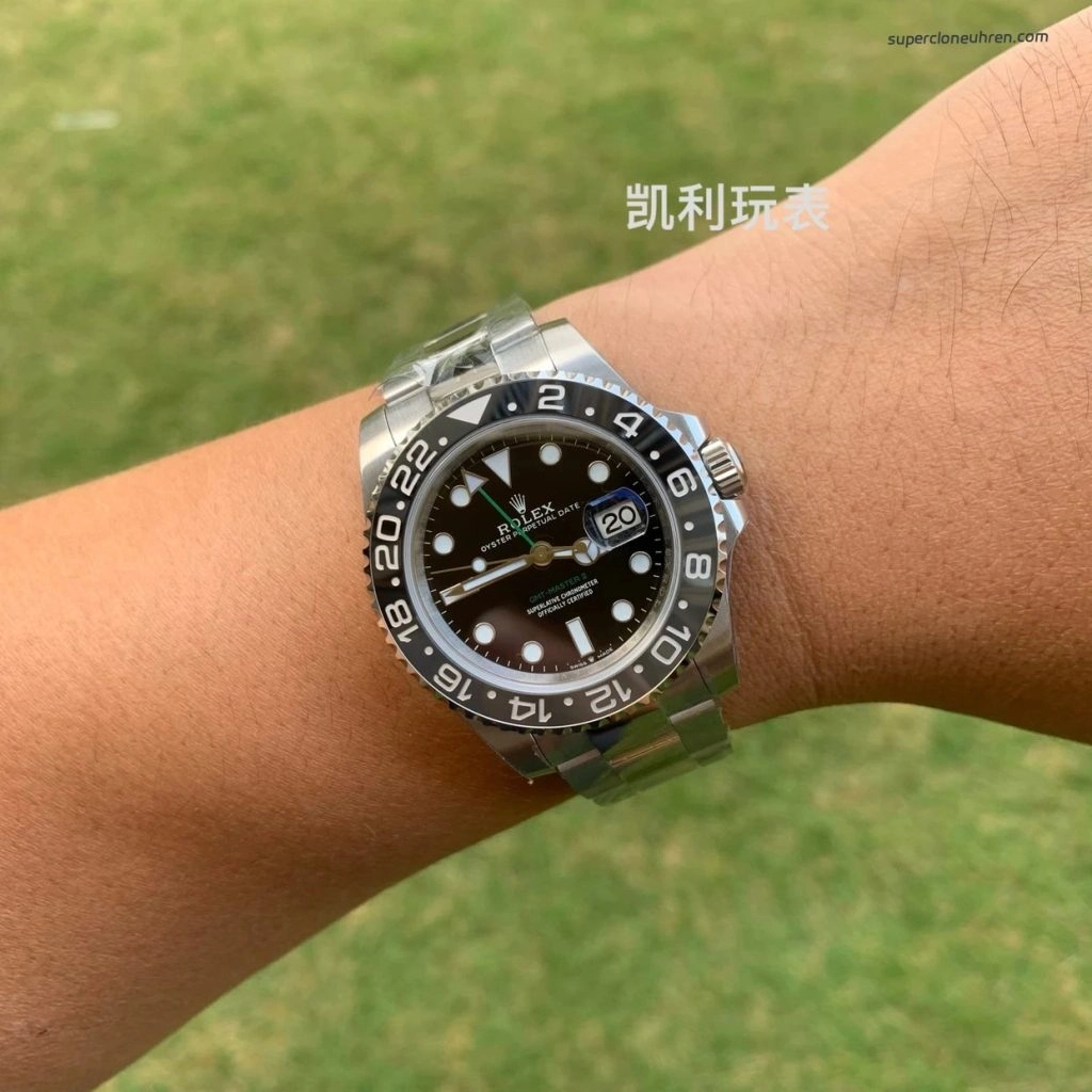 Premium Replica Uhr Rolex GMT-Master II 126710GRNR schwarz-graue Lünette 40 mm