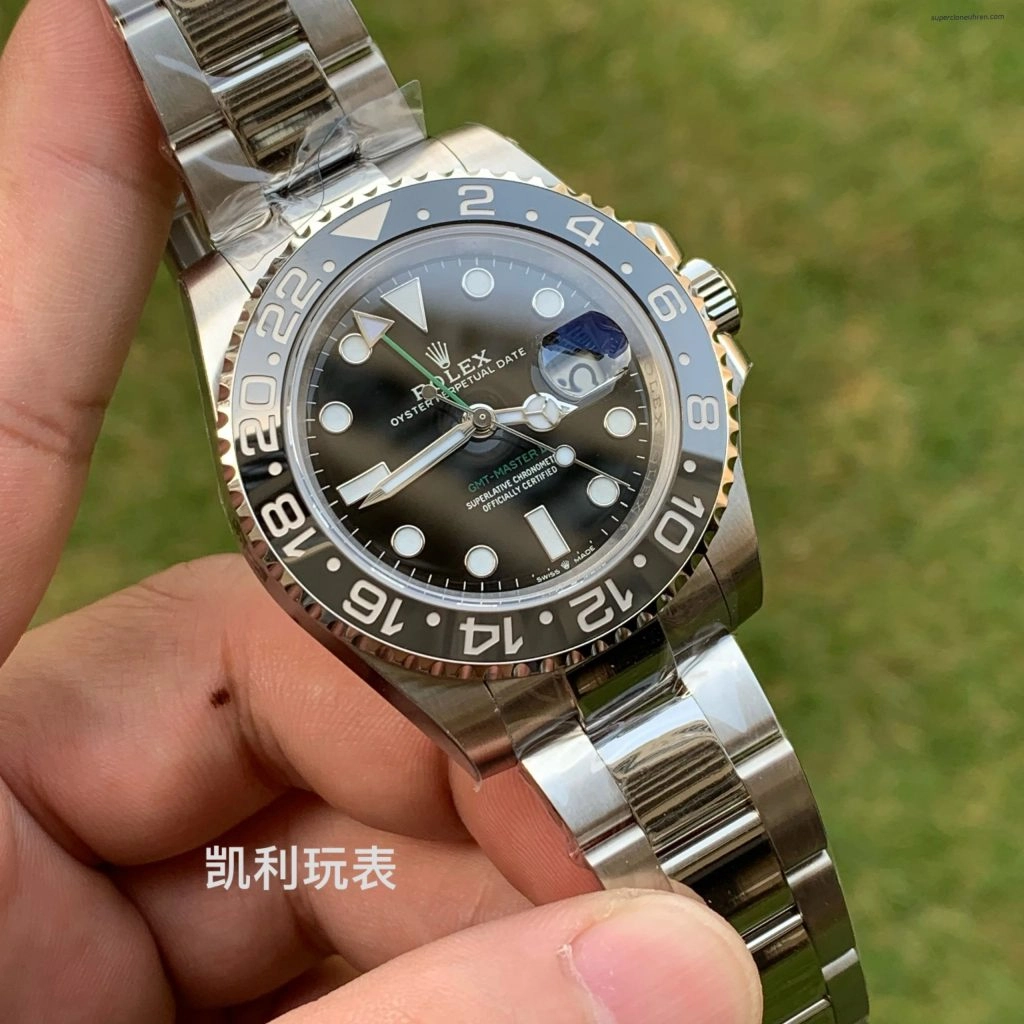 Premium Replica Uhr Rolex GMT-Master II 126710GRNR schwarz-graue Lünette 40 mm
