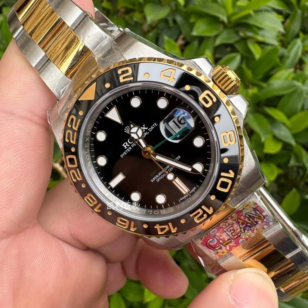Premium Replica Uhr Rolex GMT-Master II 116713-LN-78203 Bicolor mit grünem GMT-Zeiger 40 mm
