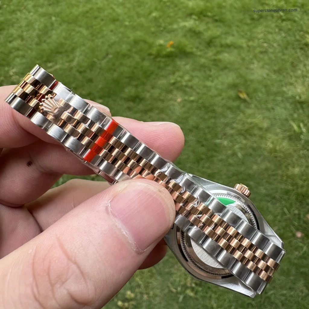 Premium Replica Uhr Rolex Datejust m279171-0007 Roségold-Grün 28mm