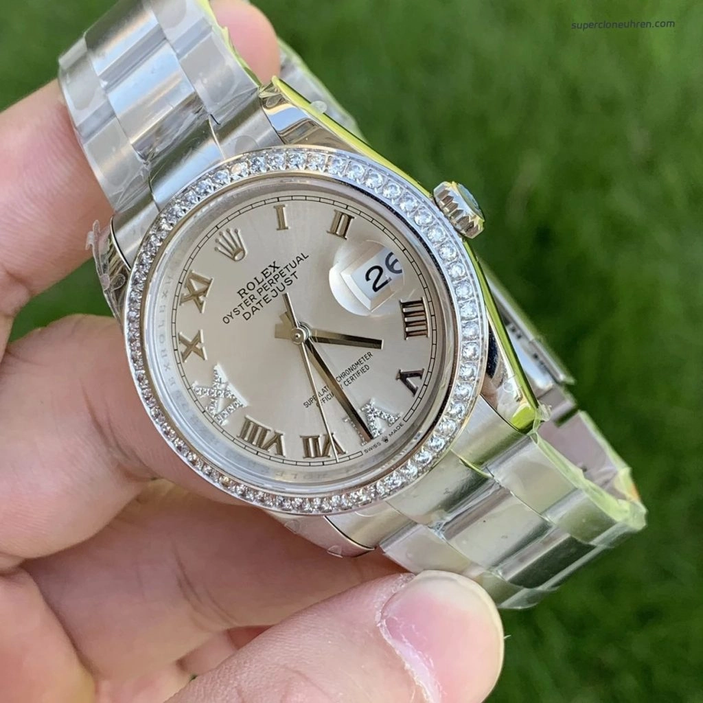 Premium Replica Uhr Rolex Datejust m126284rbr-0022 mit Diamantlünette 36mm