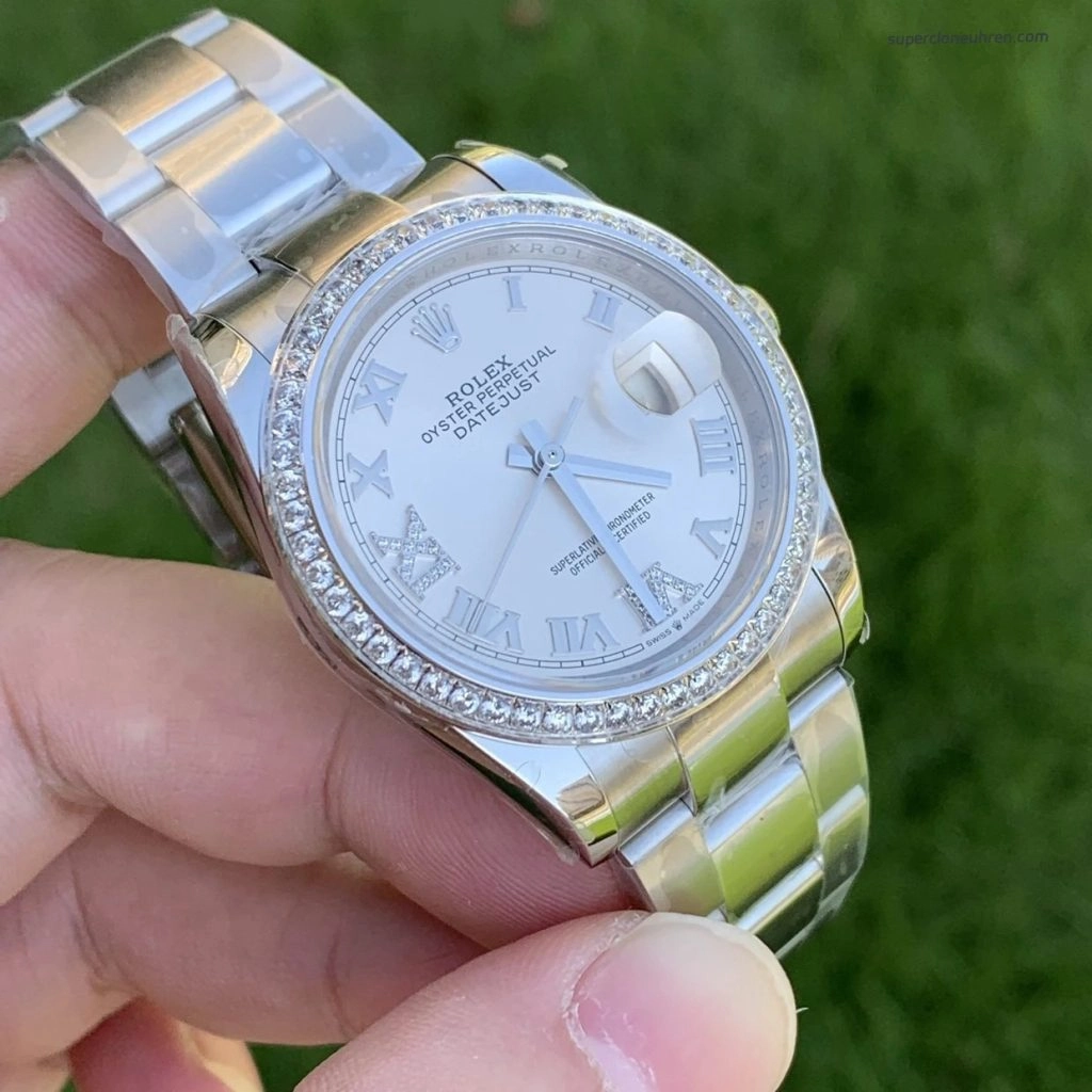 Premium Replica Uhr Rolex Datejust m126284rbr-0022 mit Diamantlünette 36mm