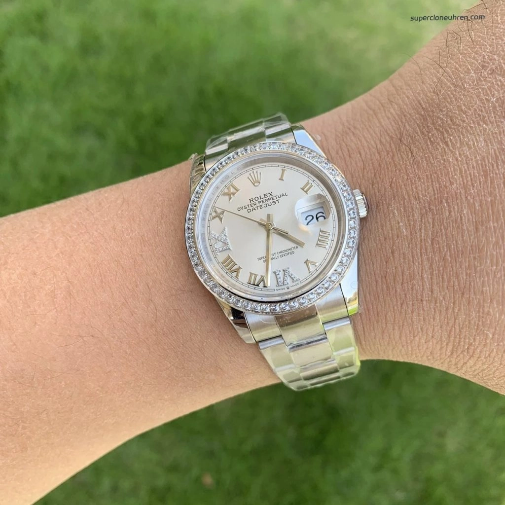Premium Replica Uhr Rolex Datejust m126284rbr-0022 mit Diamantlünette 36mm