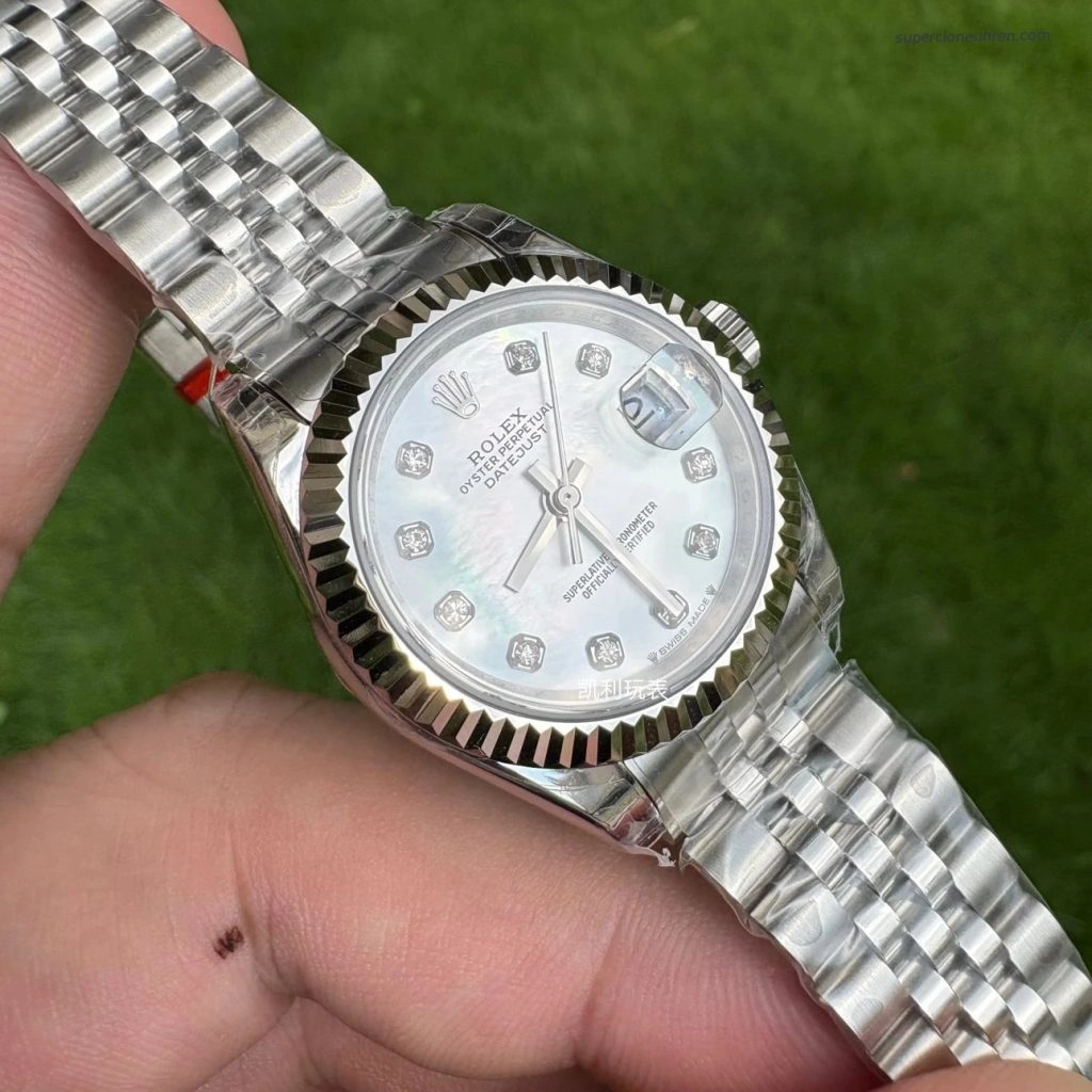 Premium Replica Uhr Rolex Datejust m279174-0009 Perlmuttzifferblatt mit Diamantbesatz 28mm
