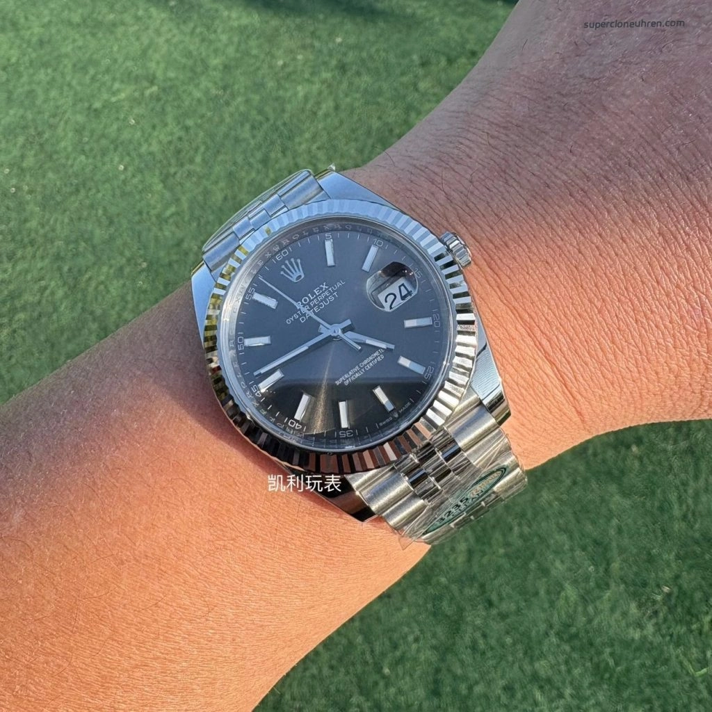 1:1 Super Clone Uhr Rolex Datejust 126334 Grau Stabindizes Jubilé-Band 41mm