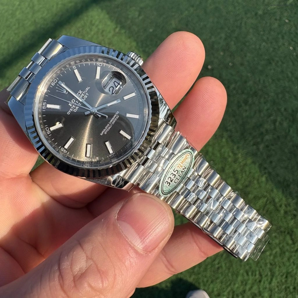1:1 Super Clone Uhr Rolex Datejust 126334 Grau Stabindizes Jubilé-Band 41mm