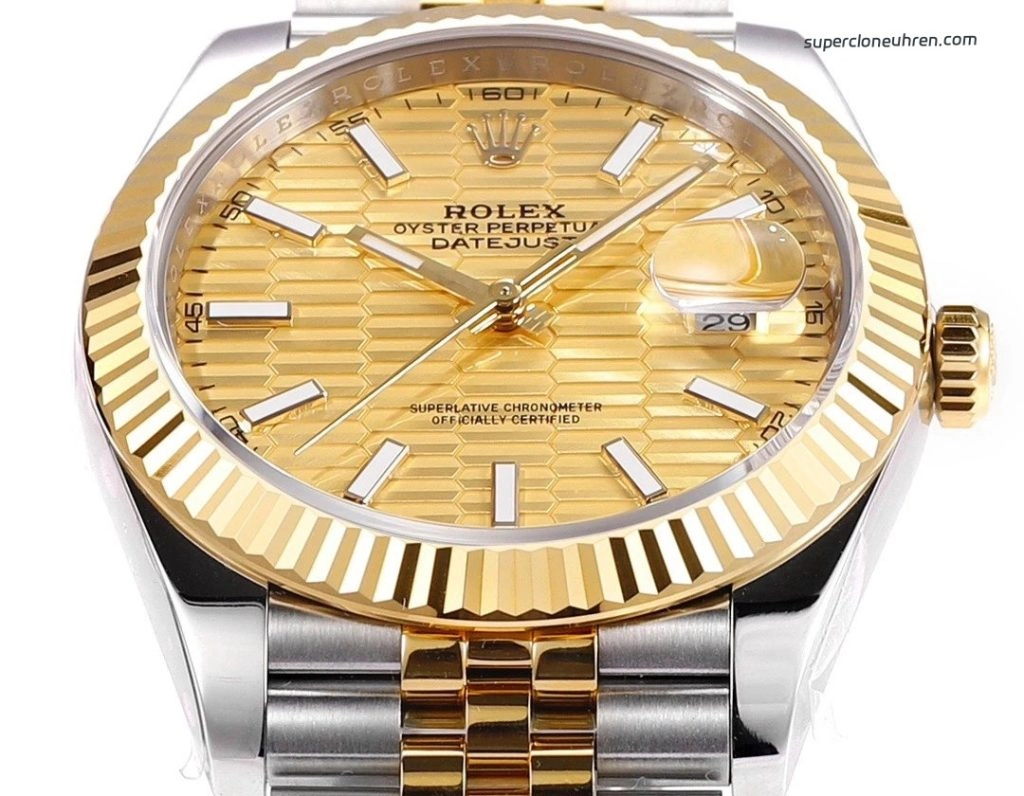 Premium Replica Uhr Rolex Datejust m126333-0022 mit goldenem Wellenzifferblatt 41 mm