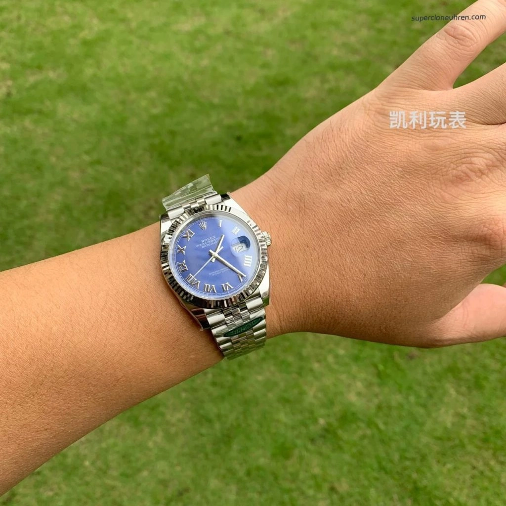 Premium Replica Uhr Rolex Datejust 126334 Eisblaues Zifferblatt mit römischen Ziffern 41 mm