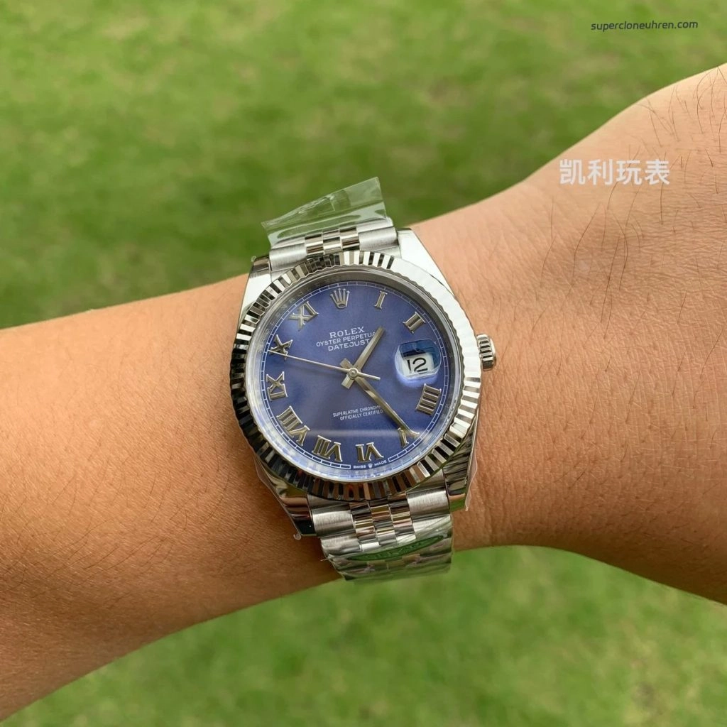 Premium Replica Uhr Rolex Datejust 126334 Eisblaues Zifferblatt mit römischen Ziffern 41 mm