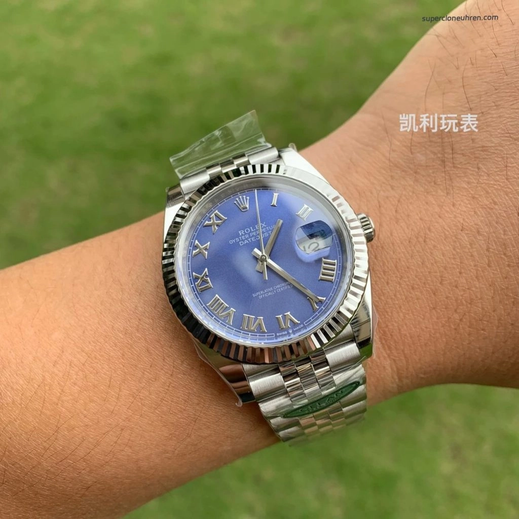 Premium Replica Uhr Rolex Datejust 126334 Eisblaues Zifferblatt mit römischen Ziffern 41 mm