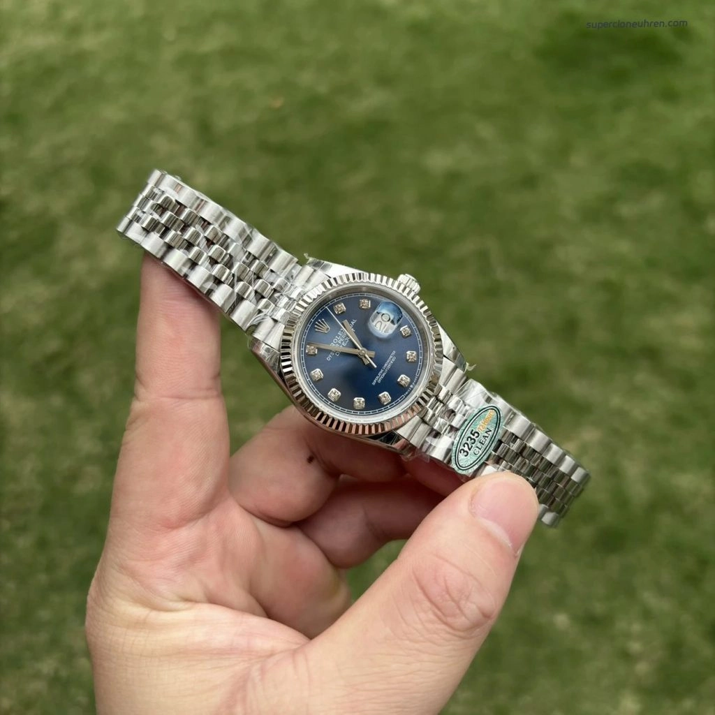 Premium Replica Uhr Rolex Datejust 126234 blaues Zifferblatt mit Diamantindizes 36mm