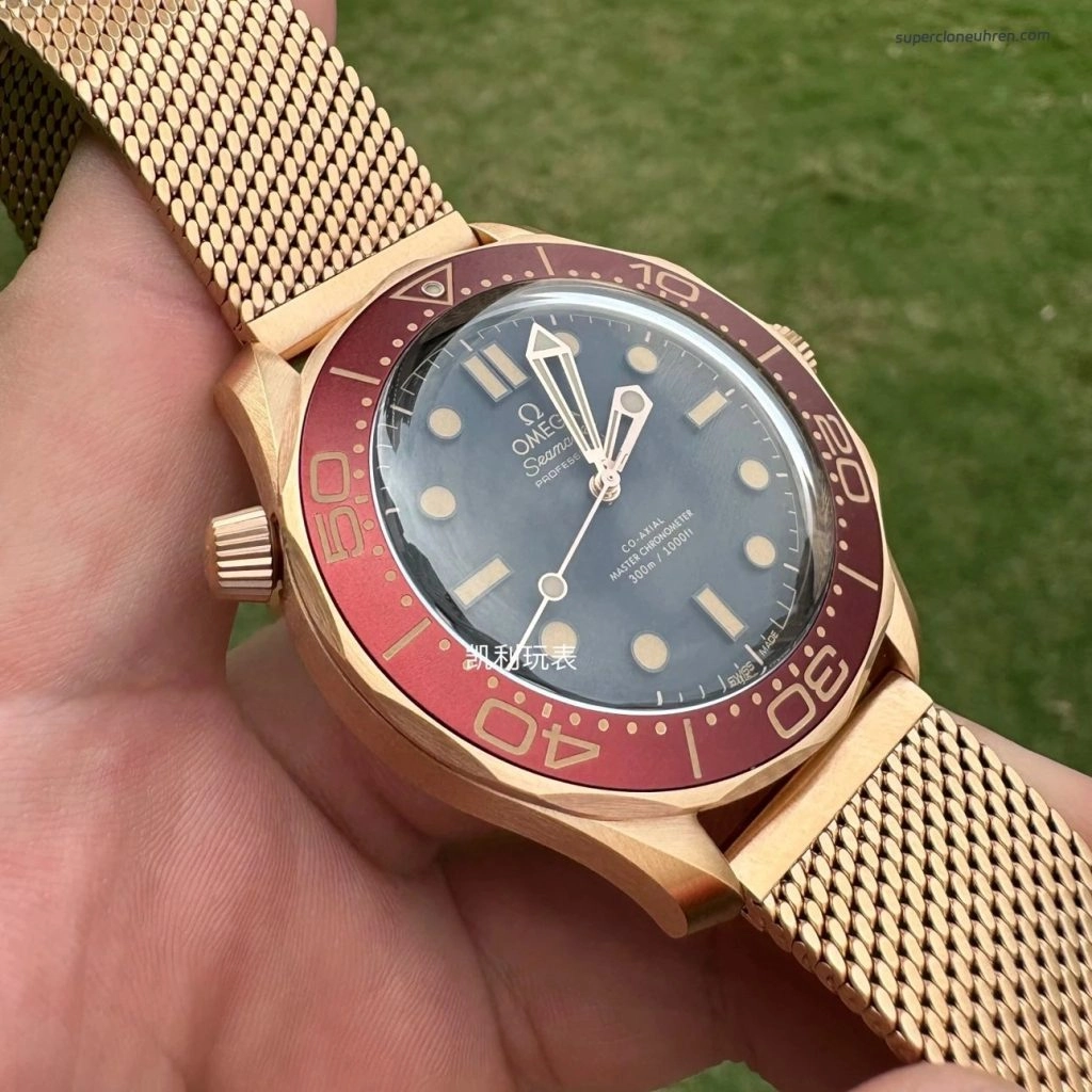 Premium Replica Uhr Omega Seamaster Diver 210.90.42.20.01.003 in Burgunderrot Bronze-Gold 42mm