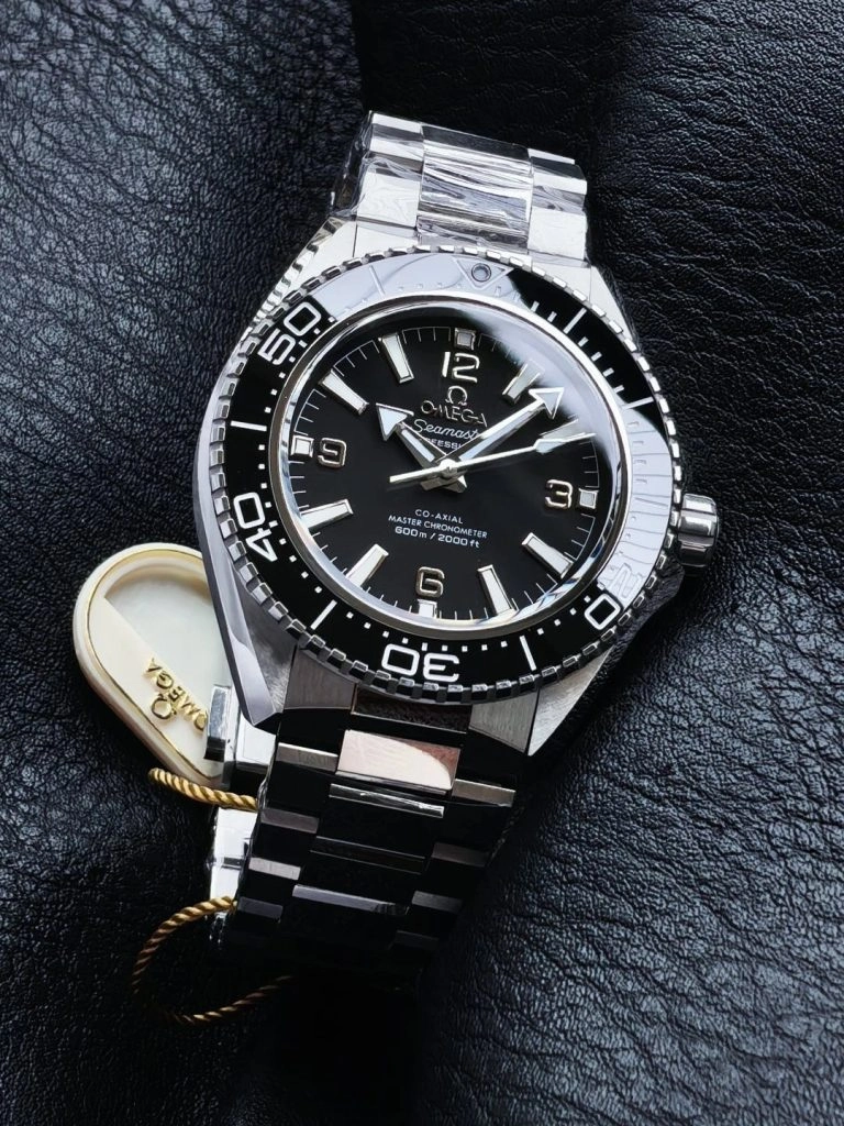 Super Clone Omega Seamaster Planet Ocean 217.30.42.21.01.001 Edelstahl schwarzes Zifferblatt 42 mm