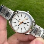 Premium Replica Uhr Omega Seamaster Aqua Terra 220.10.41.21.02.001 silbernes Teak-Zifferblatt mit orangefarbenem Sekundenzeiger 41mm