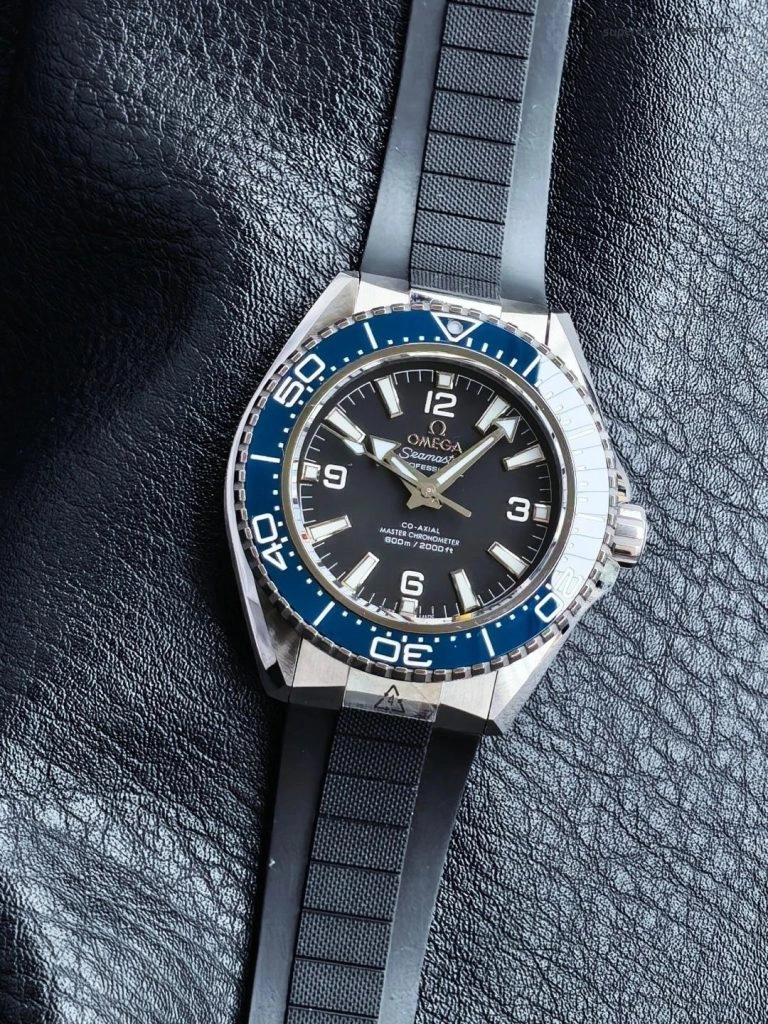 1:1 Super Clone Uhr Omega Seamaster Planet Ocean 217.32.42.21.01.002 Edelstahl mit Kautschukband 42 mm