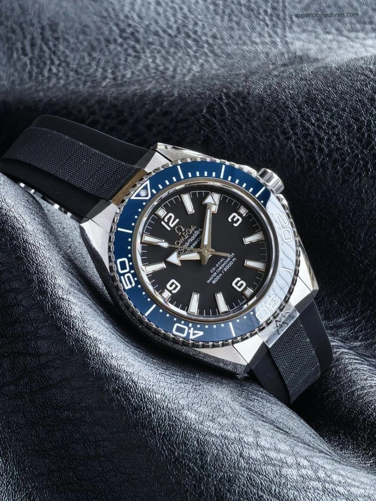 1:1 Super Clone Uhr Omega Seamaster Planet Ocean 217.32.42.21.01.002 Edelstahl mit Kautschukband 42 mm