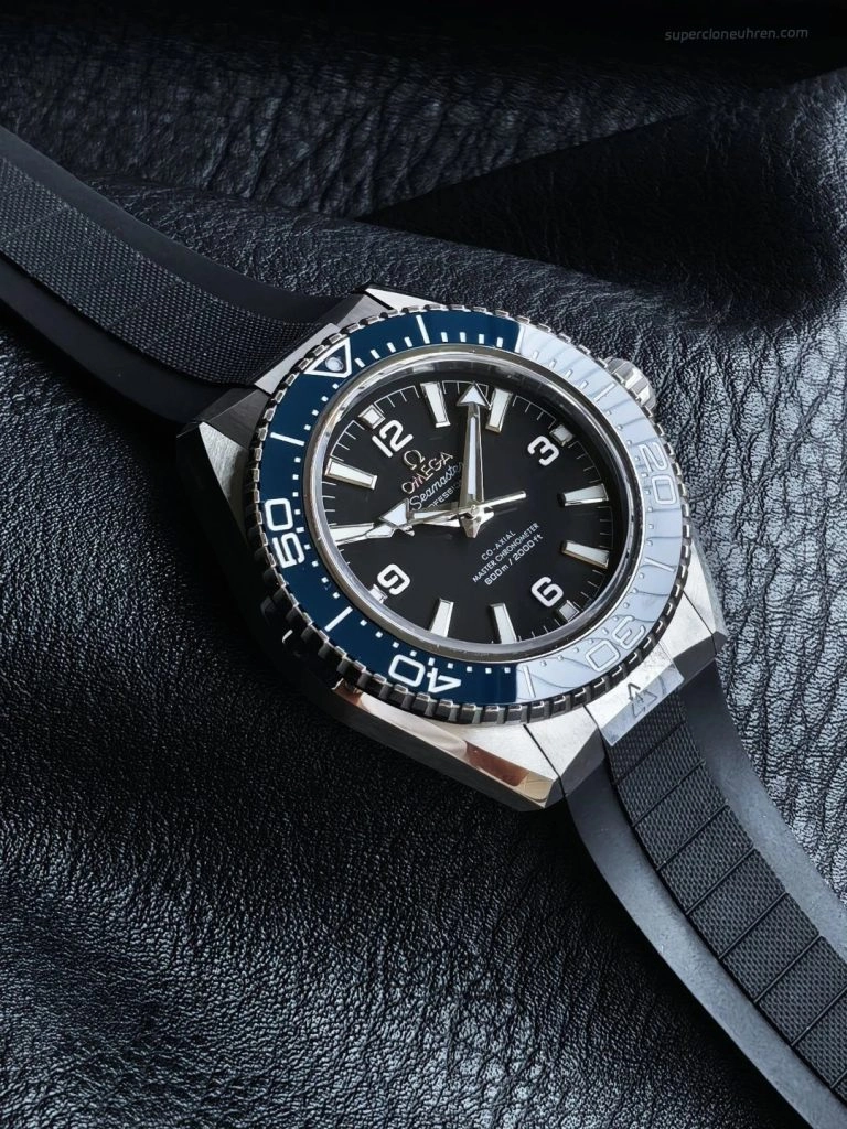 1:1 Super Clone Uhr Omega Seamaster Planet Ocean 217.32.42.21.01.002 Edelstahl mit Kautschukband 42 mm