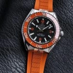 Premium Replica Uhr Omega Seamaster Planet Ocean 217.32.42.21.01.004 Edelstahl mit orangefarbenem Kautschukband 42mm