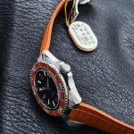 Premium Replica Uhr Omega Seamaster Planet Ocean 217.32.42.21.01.004 Edelstahl mit orangefarbenem Kautschukband 42mm