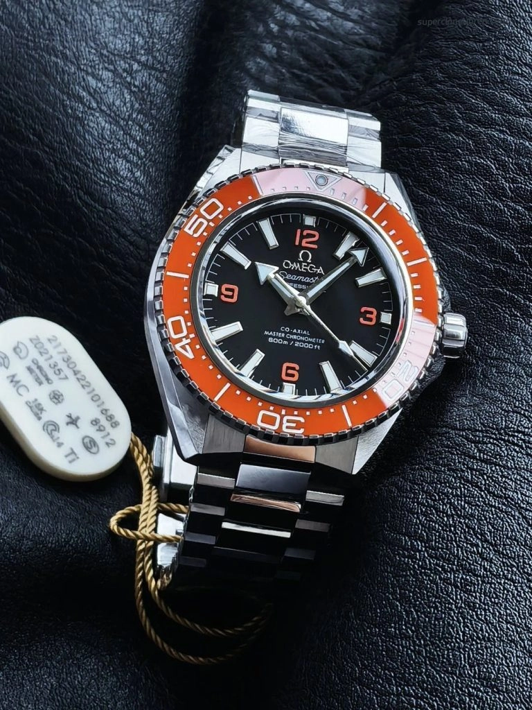 Super Clone Omega Seamaster Planet Ocean 217.30.42.21.01.003 mit orangefarbener Lünette 42 mm