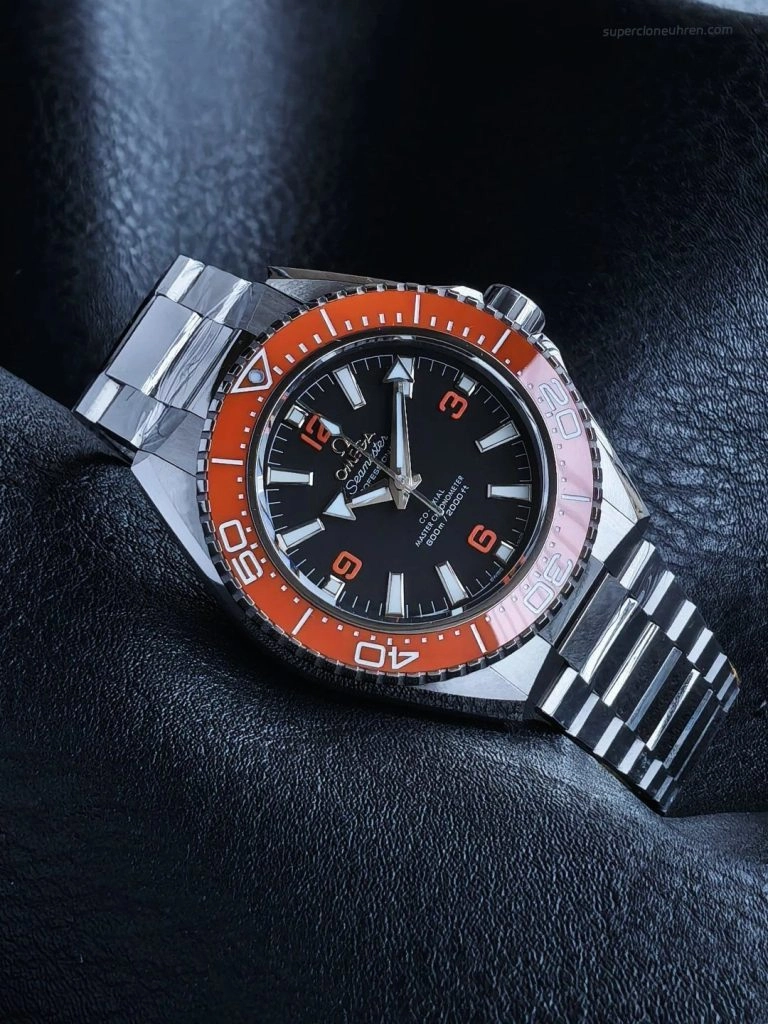 Super Clone Omega Seamaster Planet Ocean 217.30.42.21.01.003 mit orangefarbener Lünette 42 mm