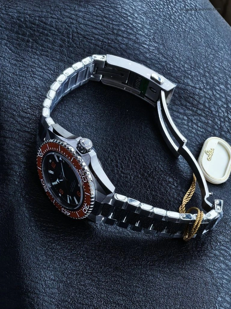 Super Clone Omega Seamaster Planet Ocean 217.30.42.21.01.003 mit orangefarbener Lünette 42 mm