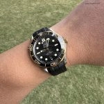 Premium Replica Uhr Omega Seamaster 210.22.42.20.01.001 in Bicolor Schwarz 42mm
