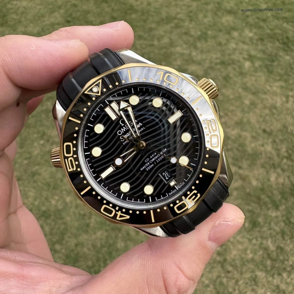 Premium Replica Uhr Omega Seamaster 210.22.42.20.01.001 in Bicolor Schwarz 42mm
