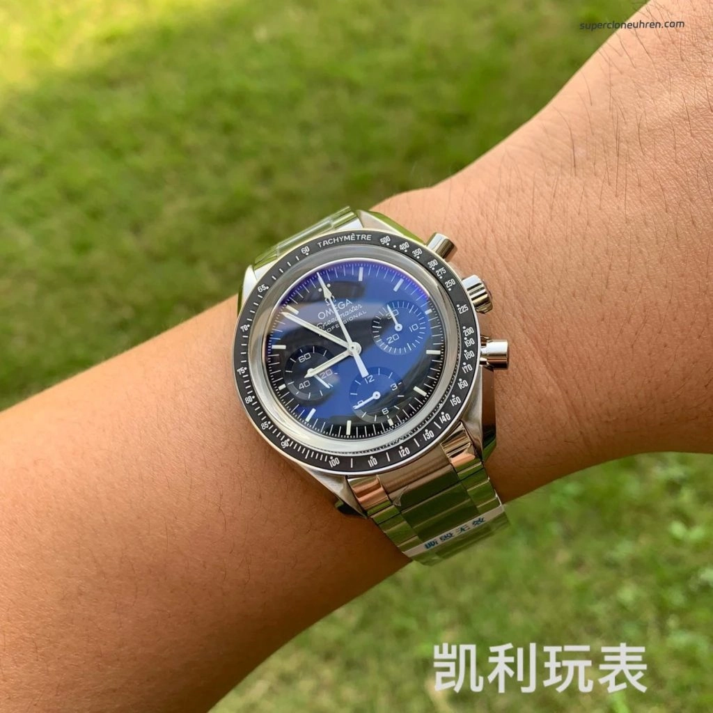 Premium Replica Uhr Omega Speedmaster 310.30.42.50.01.002 mit Stahlband 42 mm